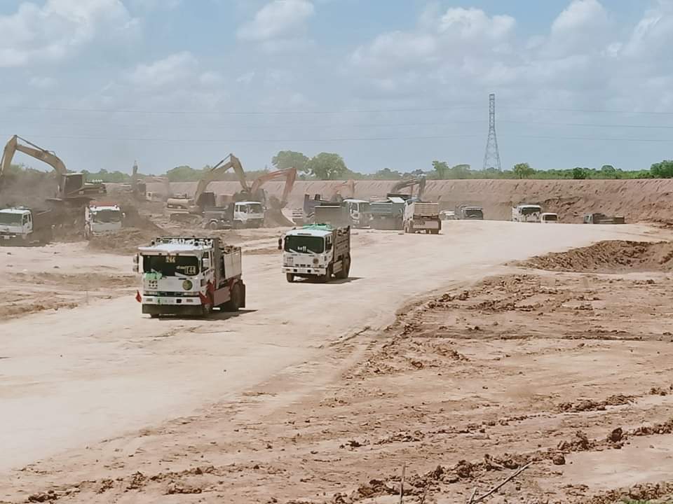 មហាជននិងប្រជាពលរដ្ឋបានធ្វើការរិះគន់យ៉ាងខ្លាំងទៅលើអាជ្ញាធរក្នុងស្រុកបាធាយ ថាមិនបានយកភ្នែកមើល..!